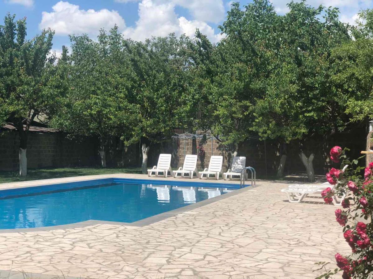 Bed and Breakfast Chez Yvette Garni Esterno foto