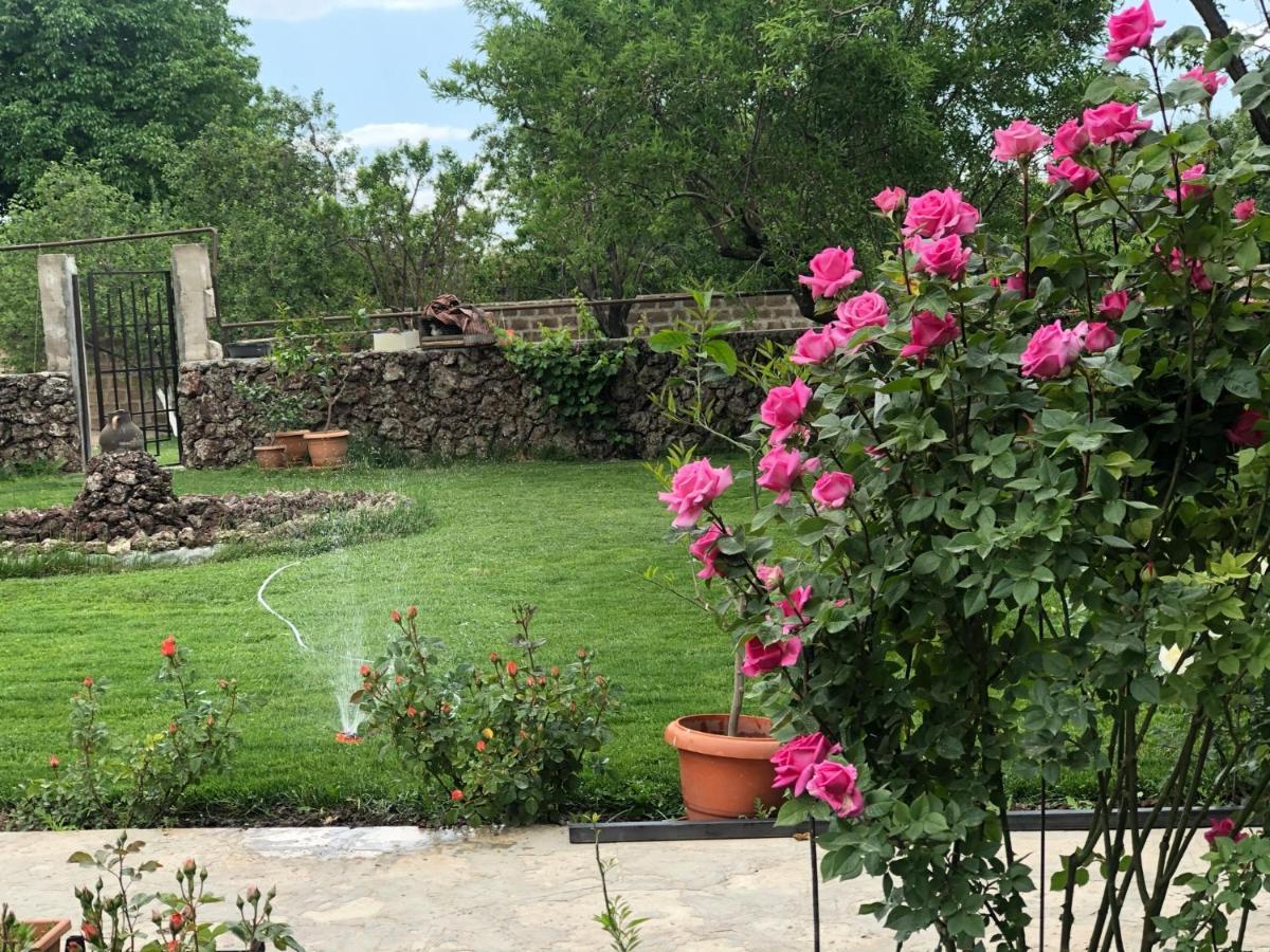Bed and Breakfast Chez Yvette Garni Esterno foto