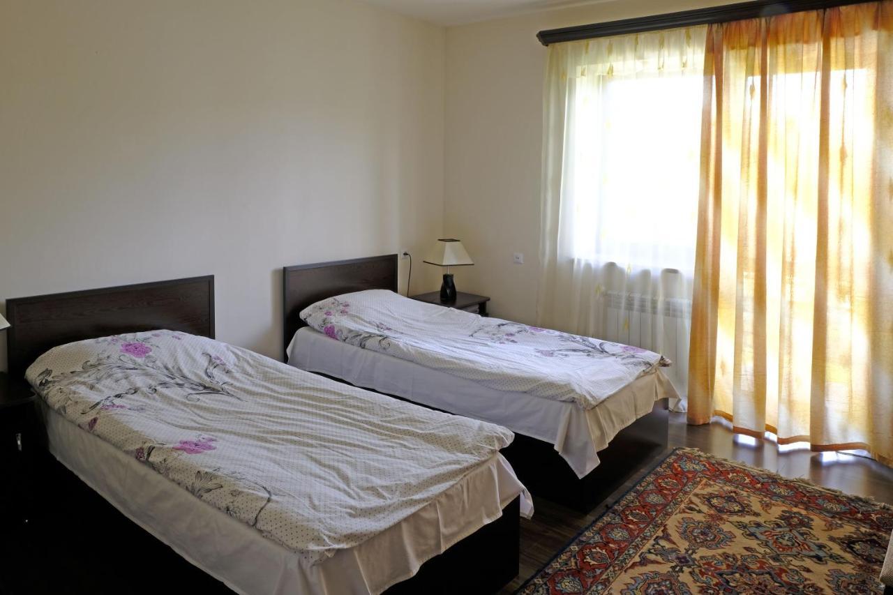 Bed and Breakfast Chez Yvette Garni Esterno foto